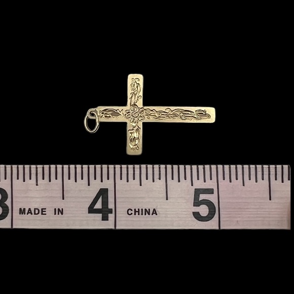 14k Gold Cross - Picture 12 of 13